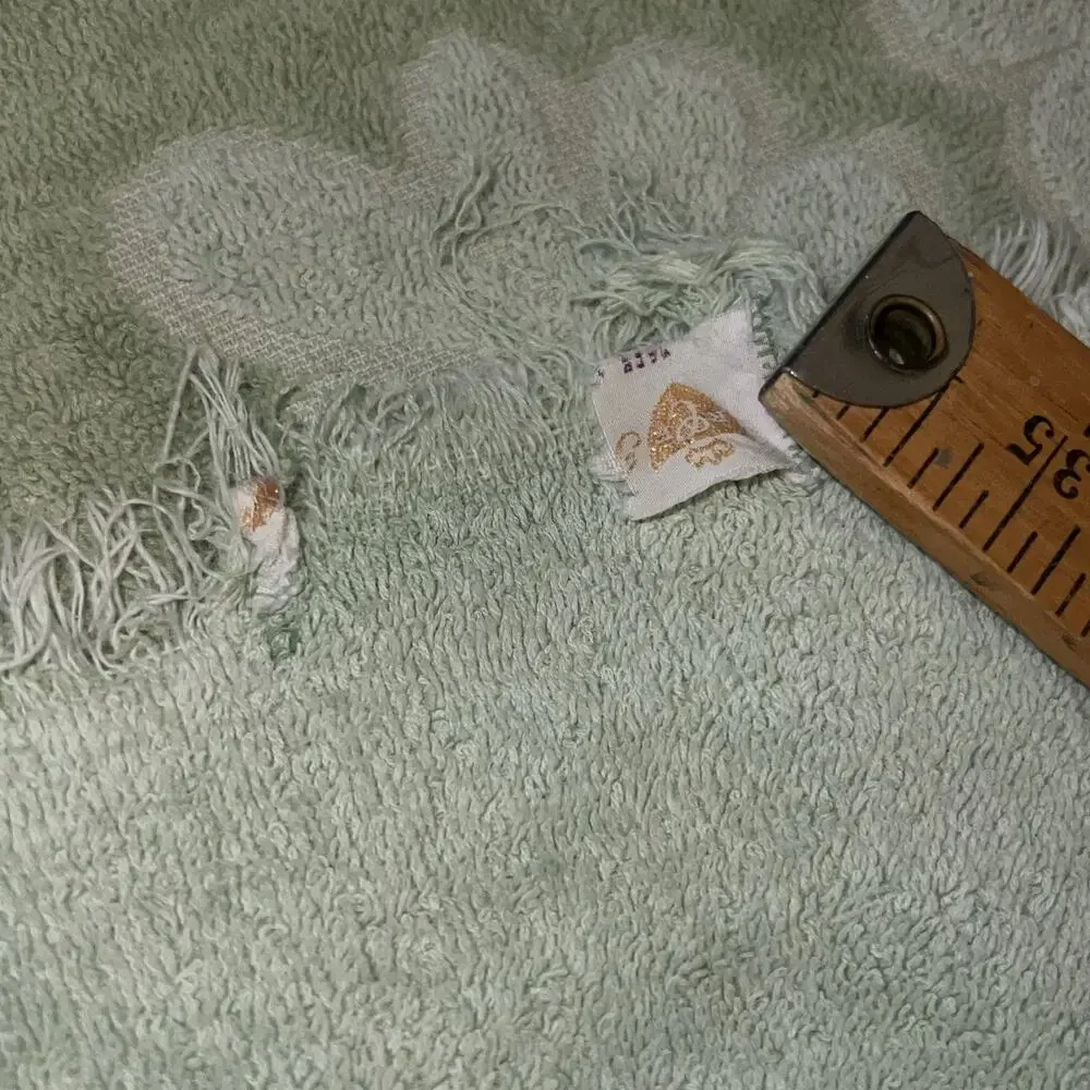 Vintage Lot of 6 Bath & Hand Towels For Use or DIY Crafts Pastels Green Yellow +